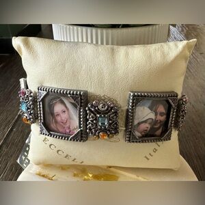 Vintage Vecceli Italy Wearable Collection Photo
Stretch Bracelet Colored Stones